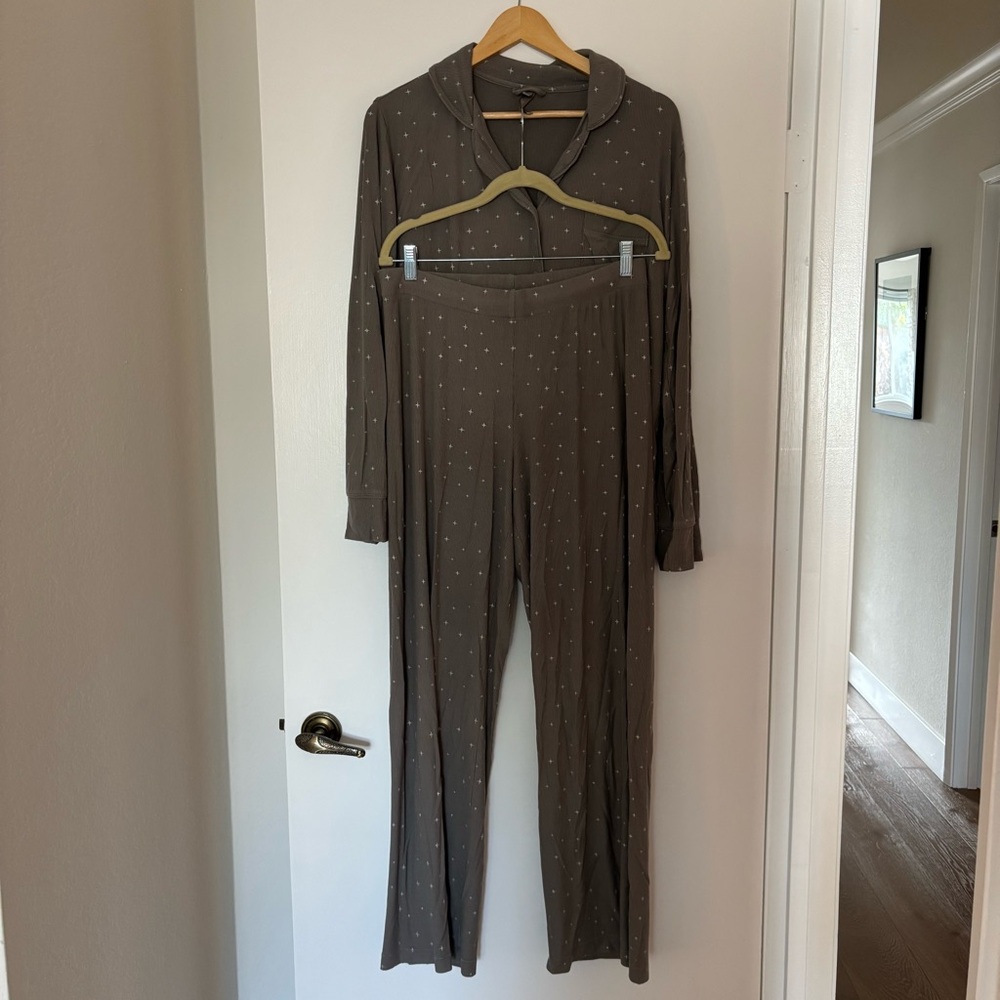 Skims Soft Lounge Sleep Set in Heather Grey with white stars